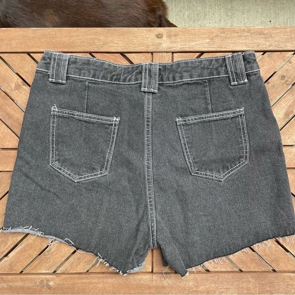 THEFREEYOGA NWT Black Denim White Stitch Cut Off Frayed Shorts - Picture 8 of 8